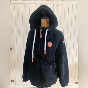 Women’s Wanakome Black Sherpa Zip Up Hoodie
Size Large